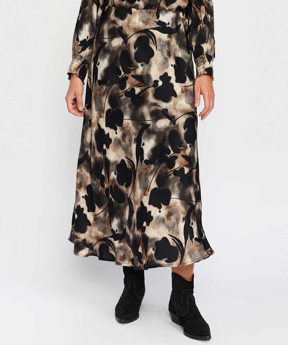 Mönstrad kjol framifrån