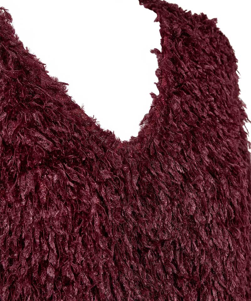 detaljer vinröd tröja