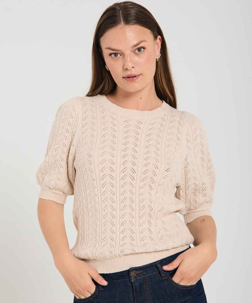 Finstickad tröja