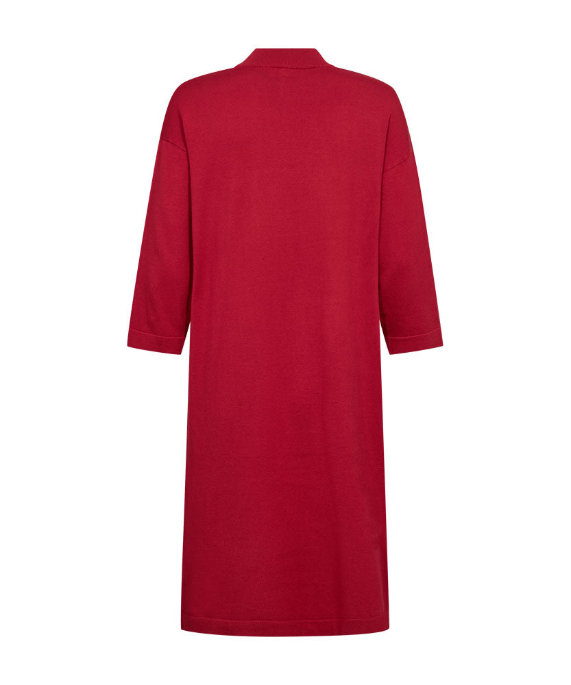 röd stickad klänning baksida