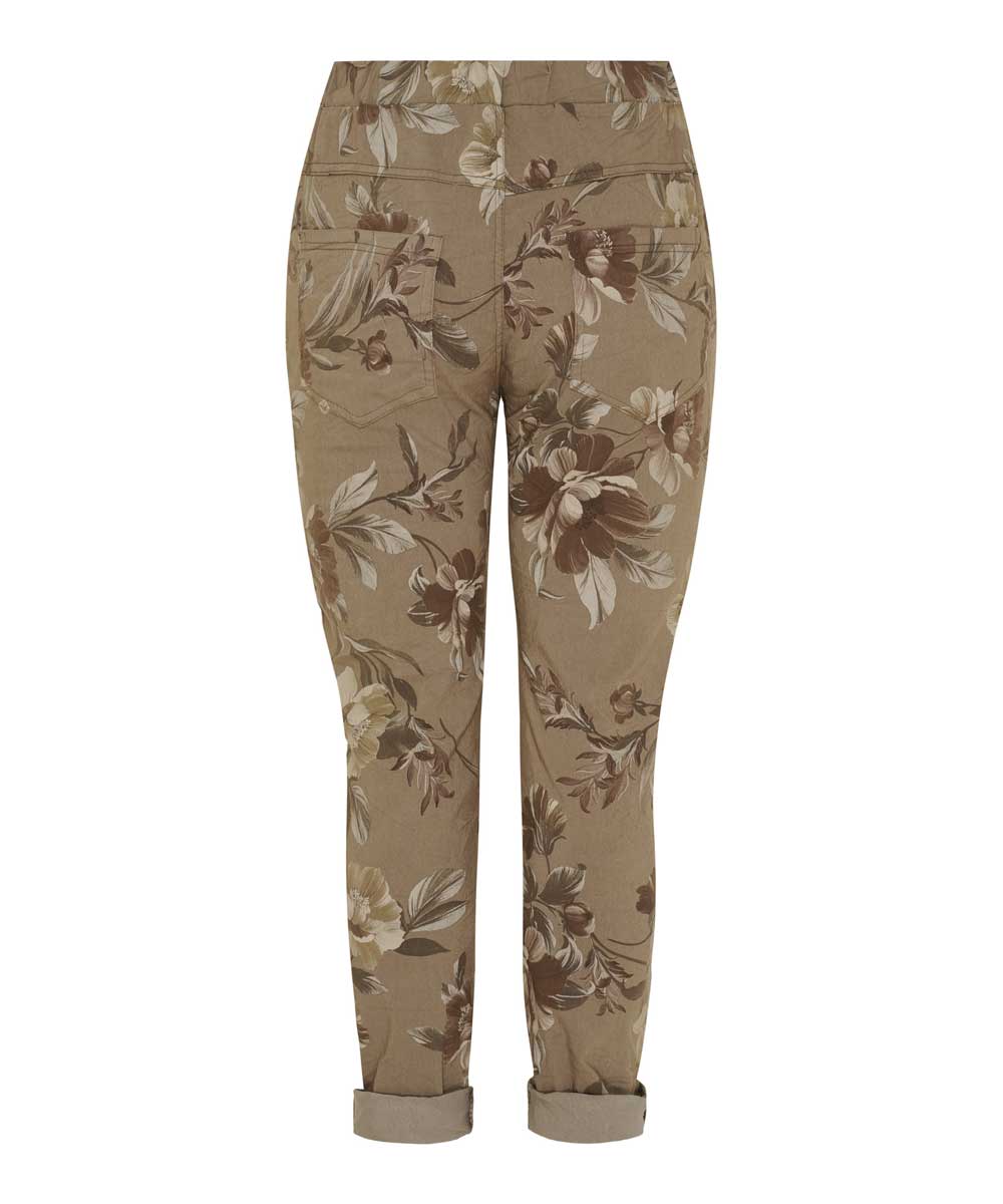 brun byxa med blommönster baksida