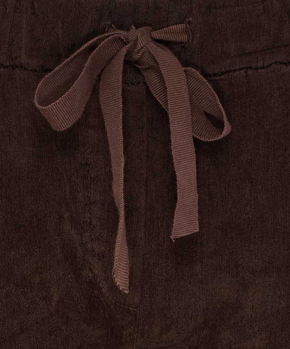 brun byxa detaljer