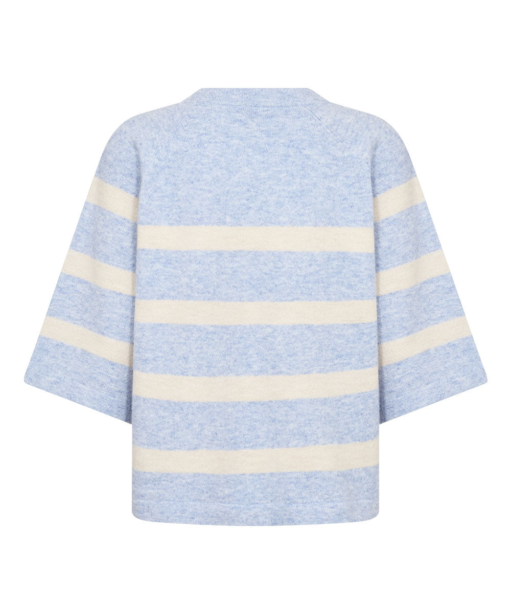 ljusblå tröja baksida