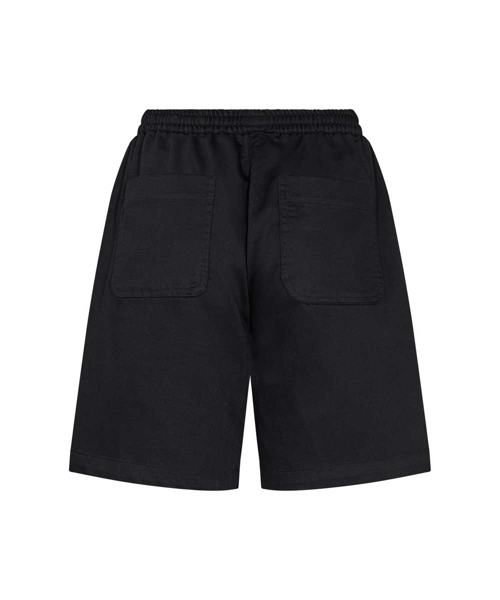 AKILA 24-C Shorts - Svart