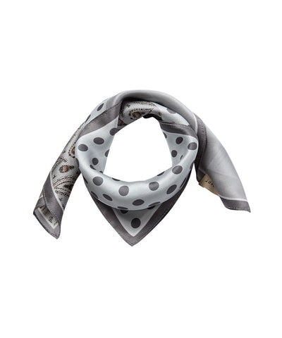 Scarf med svart mönster