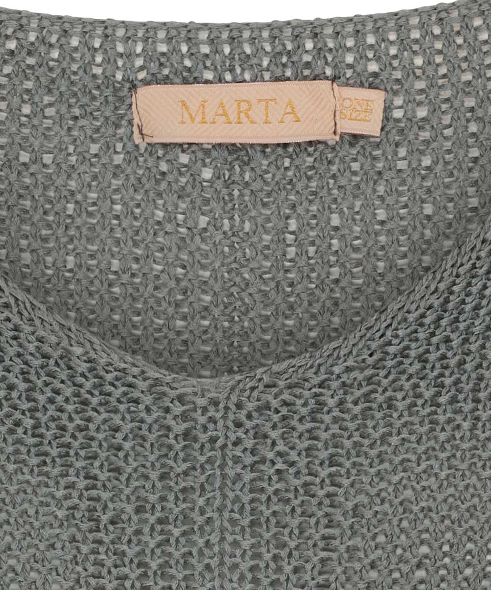hålstickad tröja