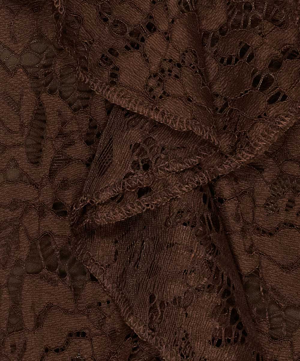 detaljer brun spetsblus