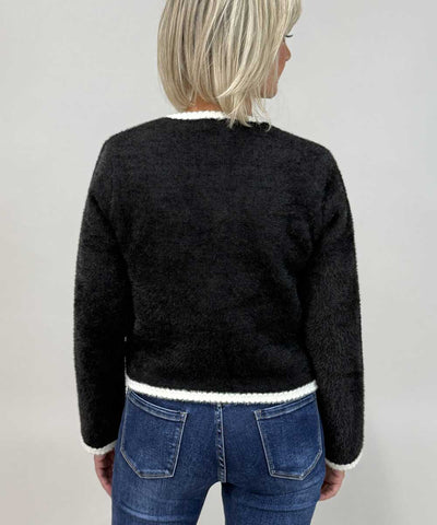svart cardigan baksida