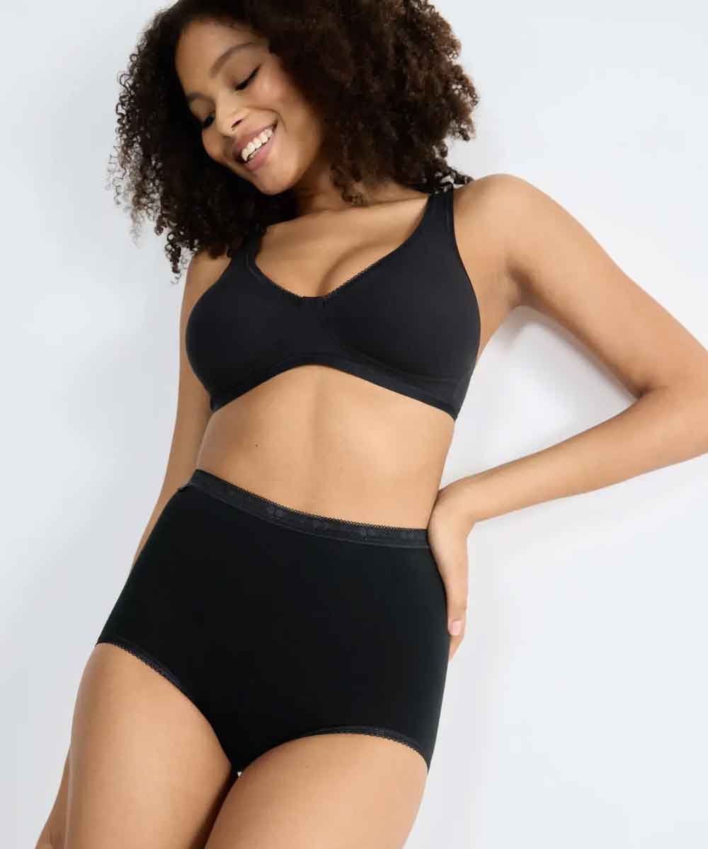 Svarta maxi trosor och bh