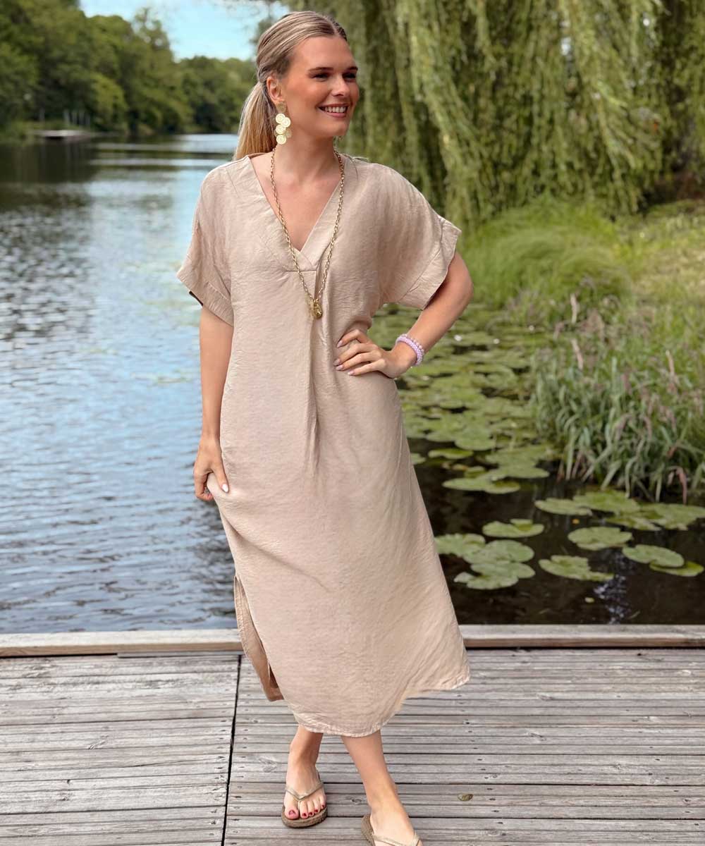 Beige klänning