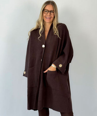 brun cardigan med guldknappar