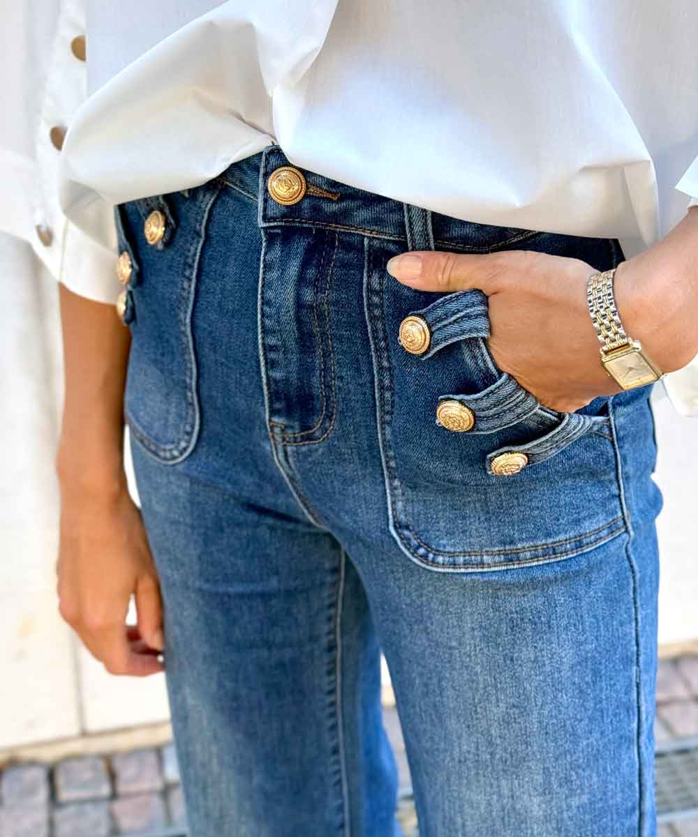 detaljer fickor fram