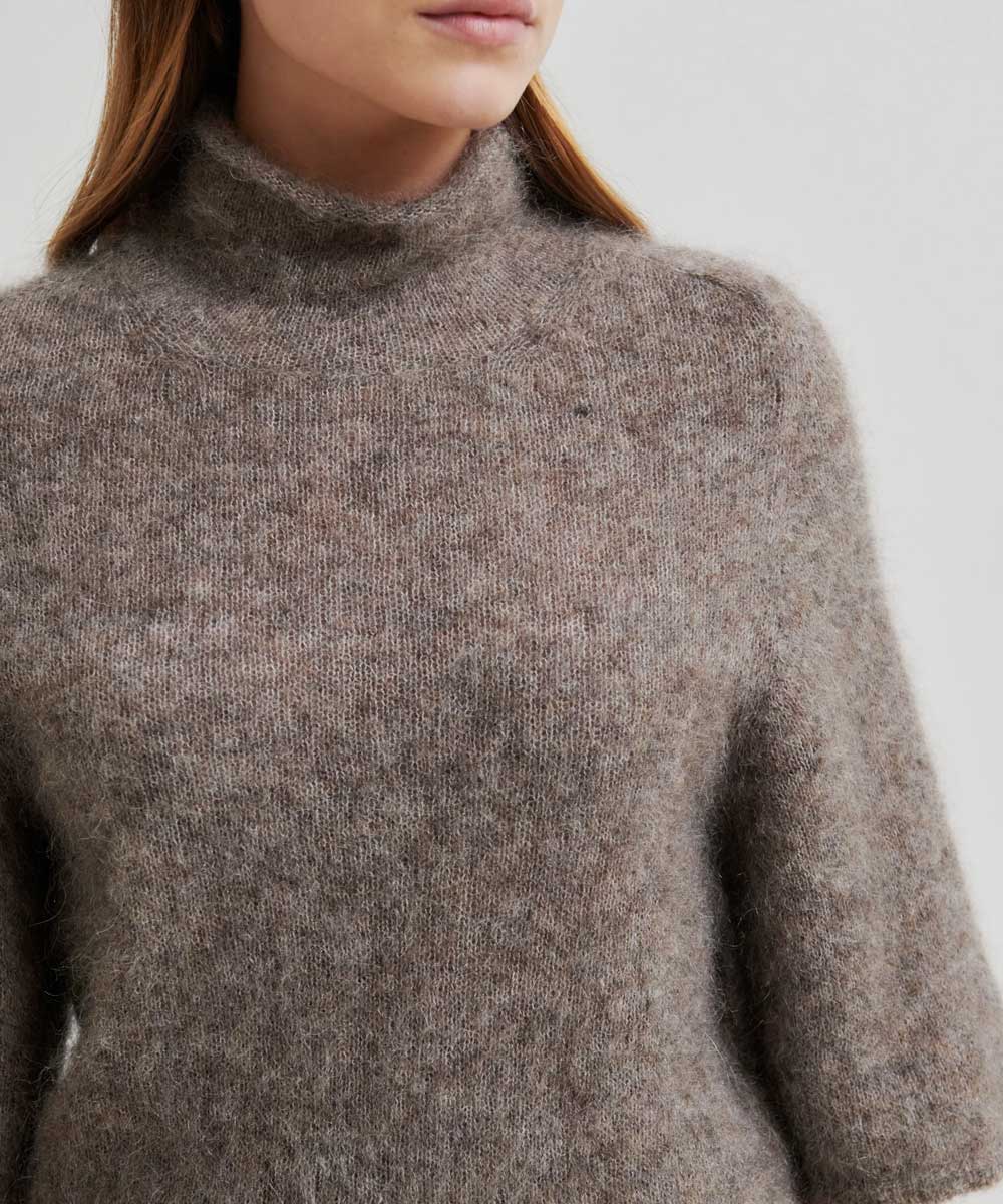detaljer brun tröja