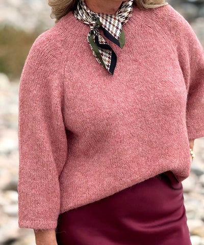 detaljer rosa tröja