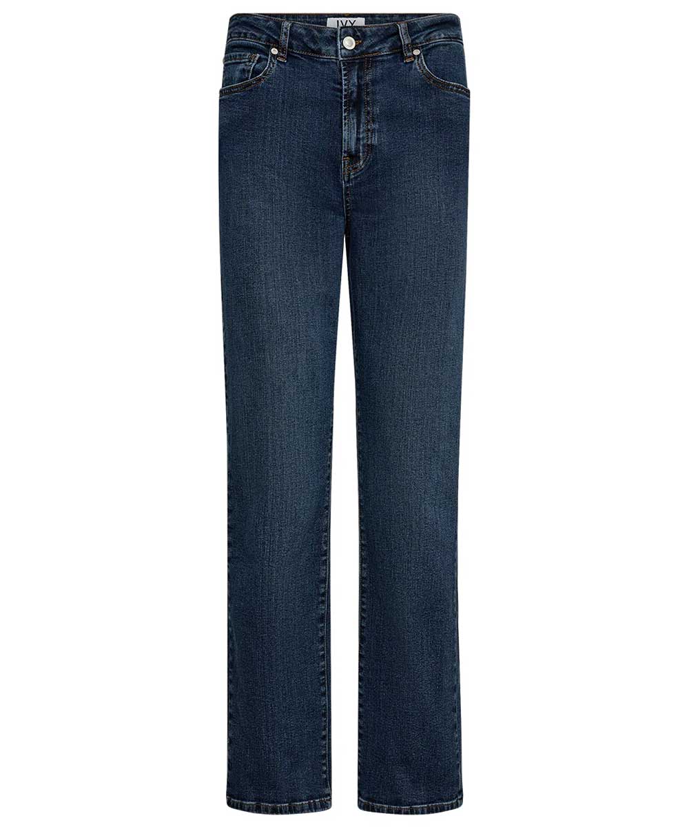 blå jeans med raka ben