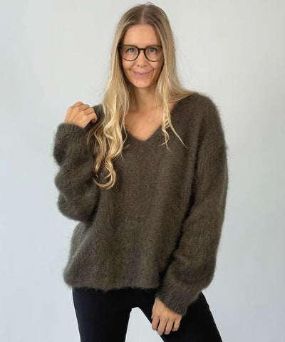 mörk khakigrön