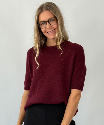 Vinröd top i mohair