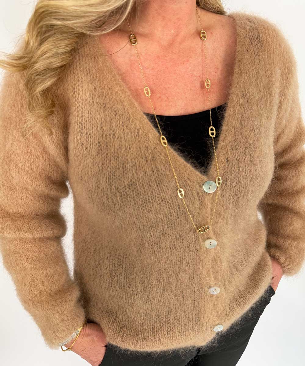 detaljer cardigan i camelfärg
