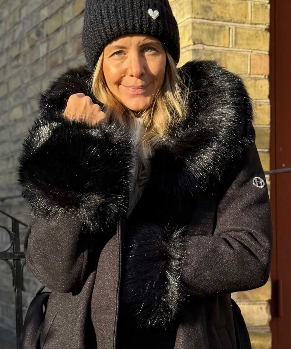 svart pälsajcka
