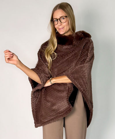 Brun poncho