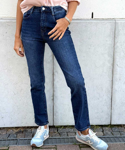 Blå smala raka jeans