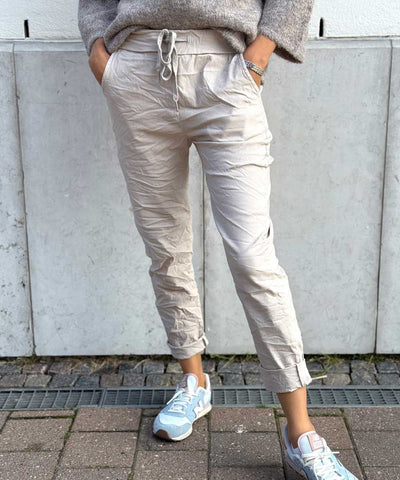 beige dra-på-byxa