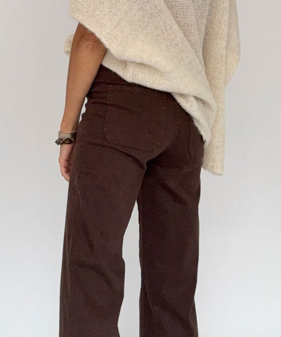 detaljer bruna byxor