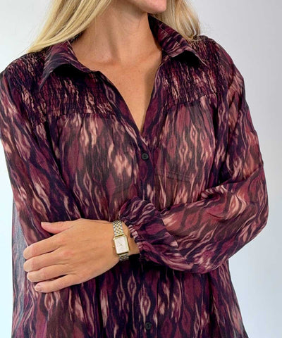 detaljer vinröd blus