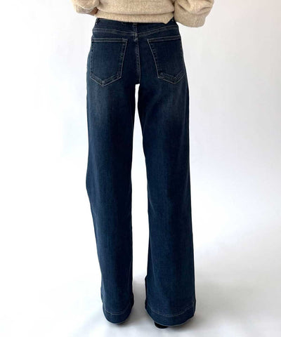 blå jeans baksida