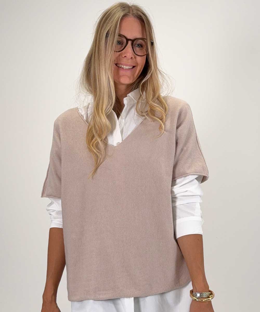 beige stickad med kort ärm