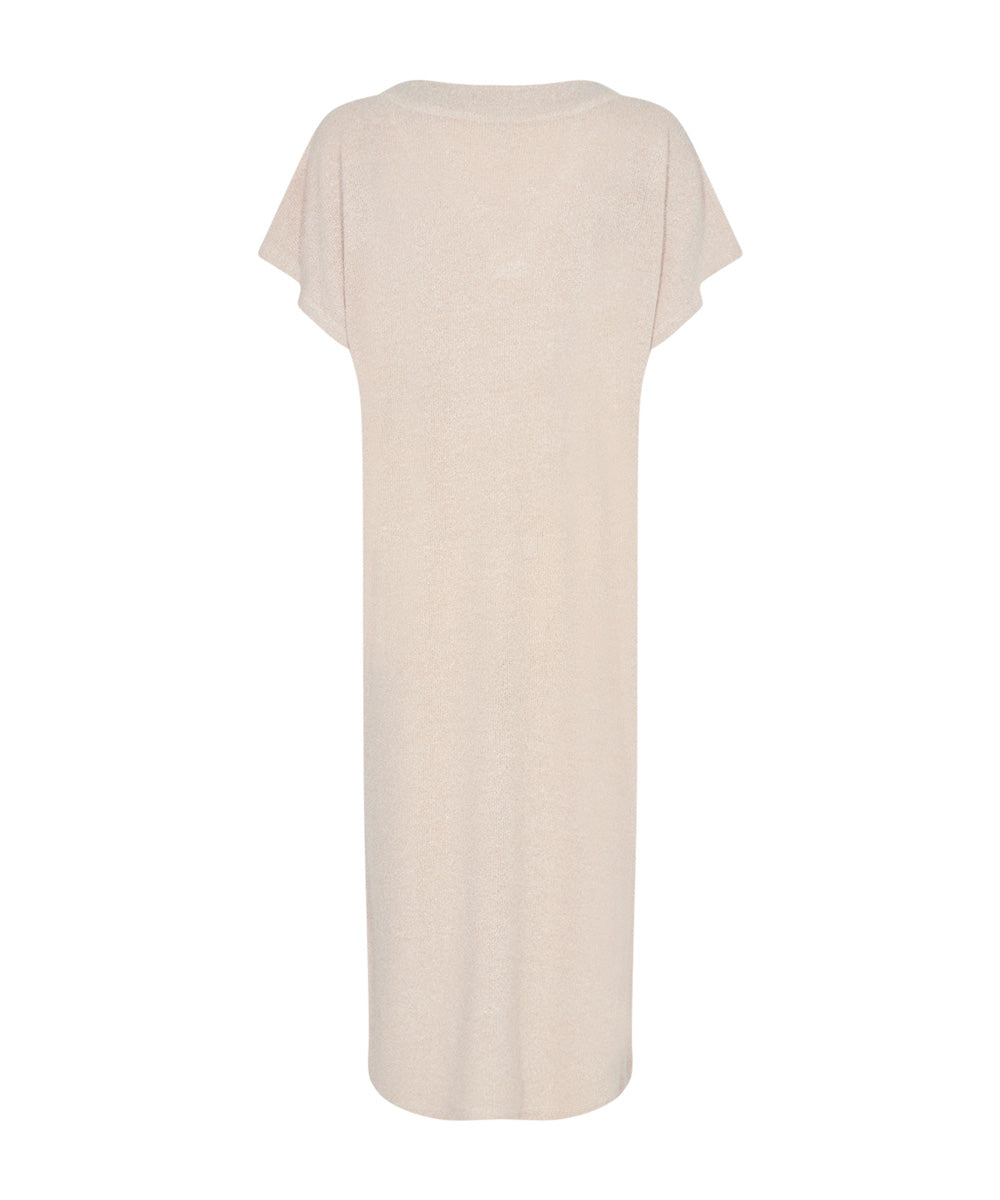 Sandfärgad klänning från Soya Concept